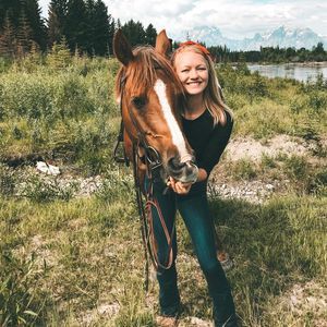 Meet your Posher, Cami